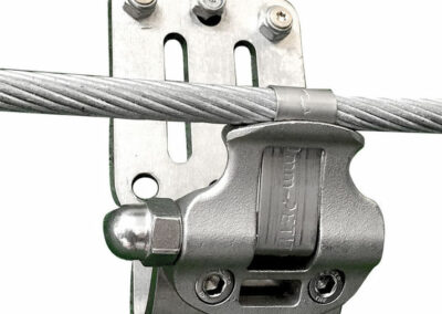 Kanopeo continuous belay system saferoller cable positioner